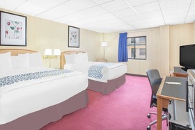 Travel Inn & Suites
