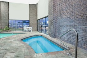 Travel Inn & Suites
