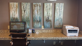 Holiday Inn Express & Suites Emporia Northwest