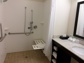Holiday Inn Express & Suites Emporia Northwest