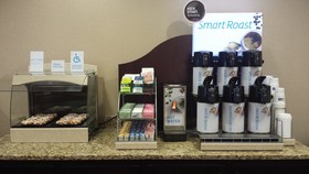 Holiday Inn Express & Suites Emporia Northwest