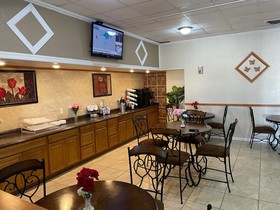 Knights Inn & Suites Emporia
