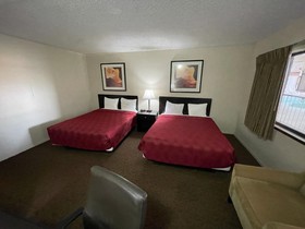 Knights Inn & Suites Emporia