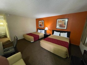 Knights Inn & Suites Emporia