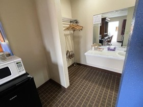 Knights Inn & Suites Emporia