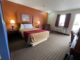 Knights Inn & Suites Emporia