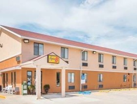 Super 8 by Wyndham Emporia