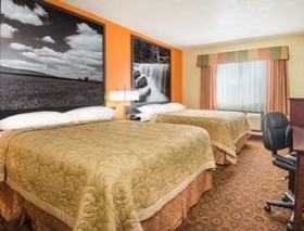 Super 8 by Wyndham Emporia