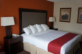 Super 8 by Wyndham Fort Scott