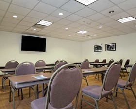 Sleep Inn & Suites