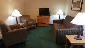Holiday Inn Express Garden City East