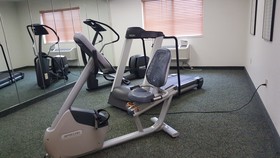 Holiday Inn Express Garden City East