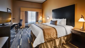 Best Western Plus Emerald Inn & Suites