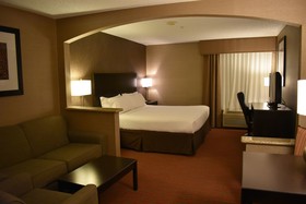 Country Inn & Suites by Radisson, Garden City, KS