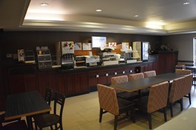 Country Inn & Suites by Radisson, Garden City, KS