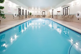 Country Inn & Suites by Radisson, Garden City, KS