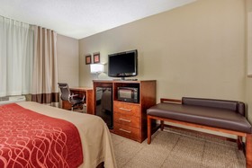 Comfort Inn & Suites Hays I-70