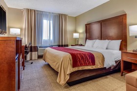 Comfort Inn & Suites Hays I-70