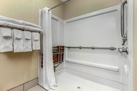 Comfort Inn & Suites Hays I-70