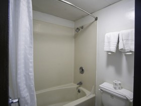 OYO Hotel Hutchinson KS West 4th Ave