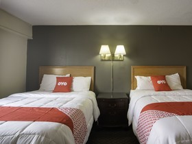 OYO Hotel Hutchinson KS West 4th Ave