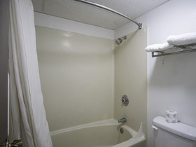 OYO Hotel Hutchinson KS West 4th Ave