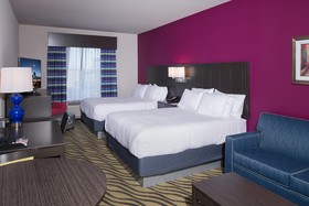 Holiday Inn Express Hutchinson