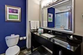 Holiday Inn Express Hutchinson