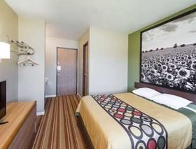 Super 8 by Wyndham Independence