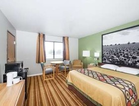 Super 8 by Wyndham Independence