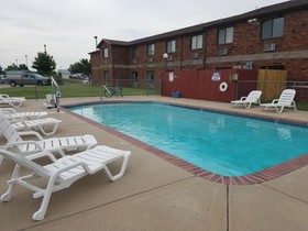 Super 8 by Wyndham Independence