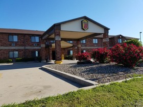 Super 8 by Wyndham Independence