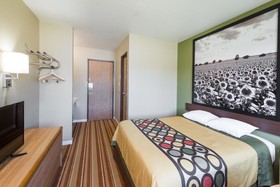 Super 8 by Wyndham Independence