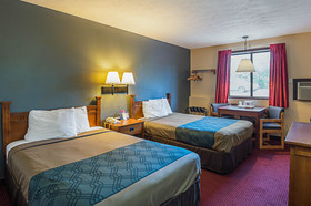 Econo Lodge Junction City I-70 Near Fort Riley