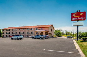 Econo Lodge Junction City I-70 Near Fort Riley