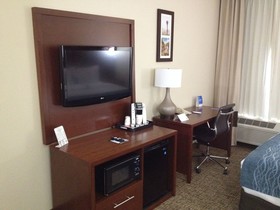 Comfort Inn & Suites Junction City - near Fort Riley