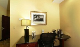 Best Western Premier KC Speedway Inn & Suites