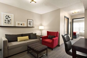 Country Inn & Suites by Radisson, Kansas City at Village West, KS