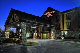 Hampton Inn Kansas City/Village West