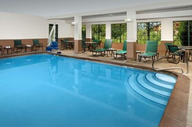 Hampton Inn Kansas City/Village West