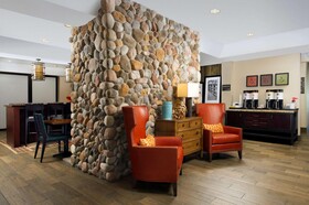 Hampton Inn Kansas City/Village West