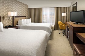 Hampton Inn Kansas City/Village West