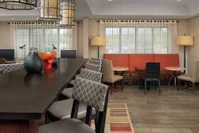 Hampton Inn Kansas City/Village West