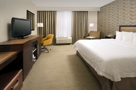 Hampton Inn Kansas City/Village West