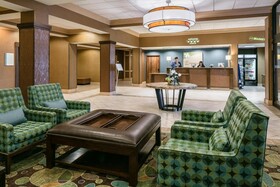 Holiday Inn Hotel & Suites Overland Park-West