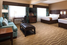Holiday Inn Hotel & Suites Overland Park-West