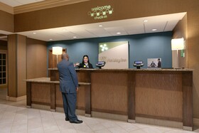 Holiday Inn Hotel & Suites Overland Park-West
