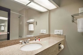 Baymont by Wyndham Kansas City KU Medical Center