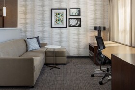 Residence Inn Kansas City At The Legends