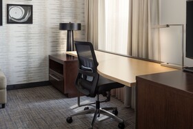 Residence Inn Kansas City At The Legends